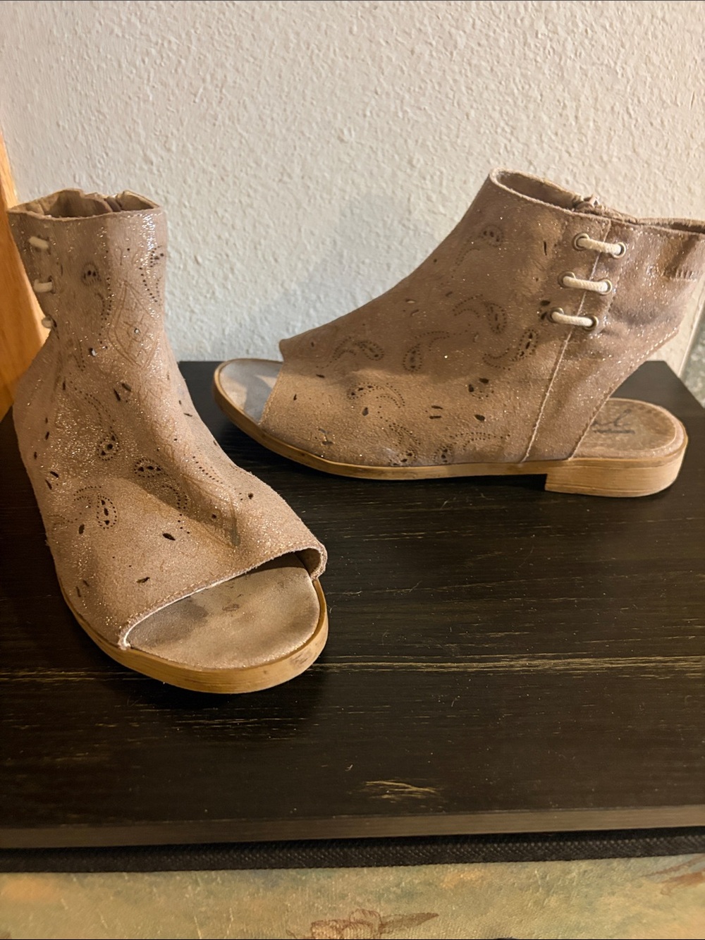 Women’s Open-Toe Laser-Cut Ankle Bootie - Taupe